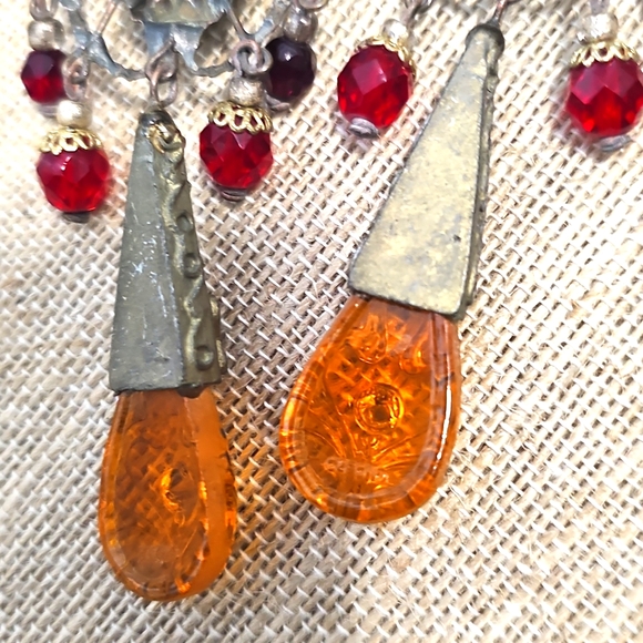 Czech Shoulder Duster Earrings - Picture 5 of 8